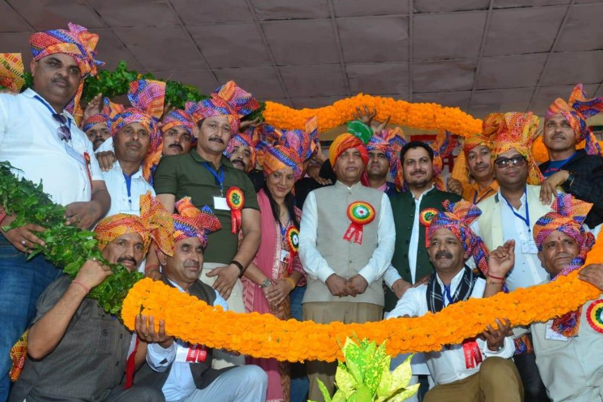 Home Guard Jawans to be provided with year-long duty: HP CM