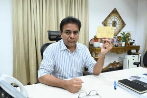 KT Rama Rao begins online petition demanding GST rollback on handloom