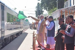 PM flags off country’s fourth Vande Bharat Express train in Himachal