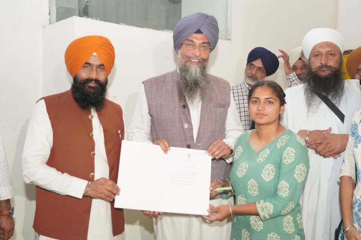 Punjab Speaker honours farmers for refraining from burning stubble