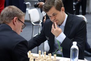 Magnus Carlsen wins 2022 Tour with event to spare after storming into Aimchess Rapid semifinal
