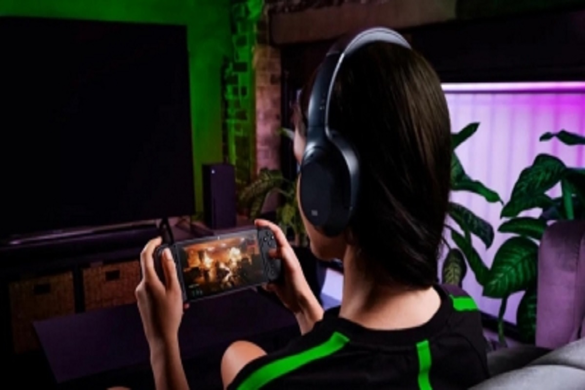 Razer unveil Nintendo Switch-style world’s 1st 5G gaming device