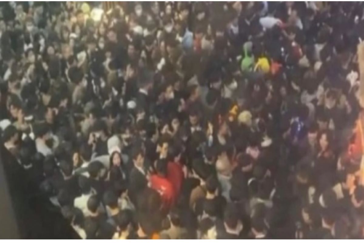 19 foreigners killed in Seoul halloween stampede