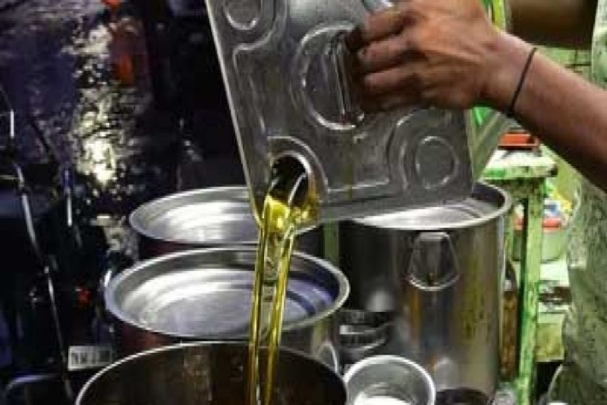 Centre reduces basic import duty on edible oils
