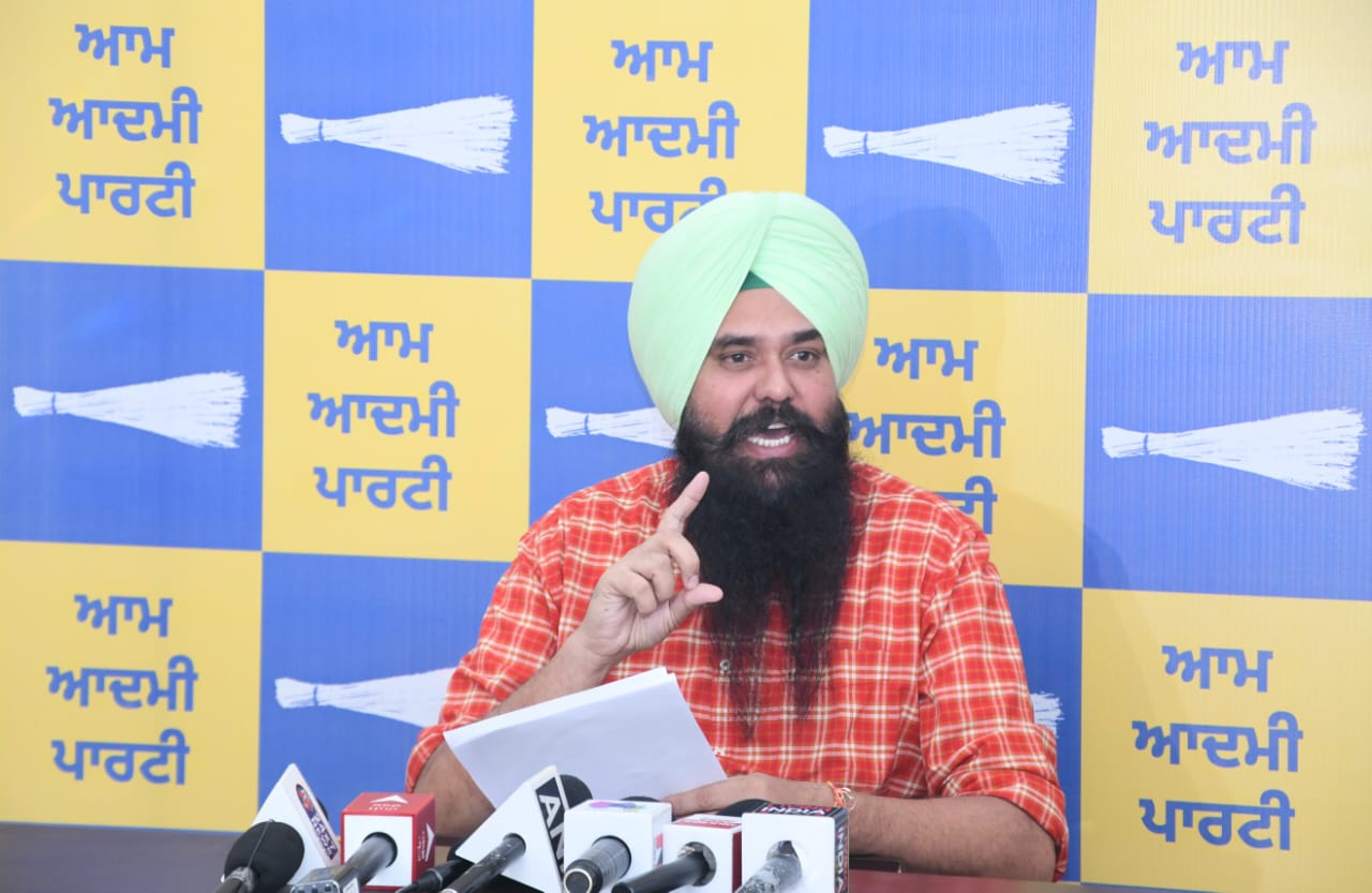 BJP insulting Punjab farmers to divert attention from Morbi: AAP

 | Tech Reddy