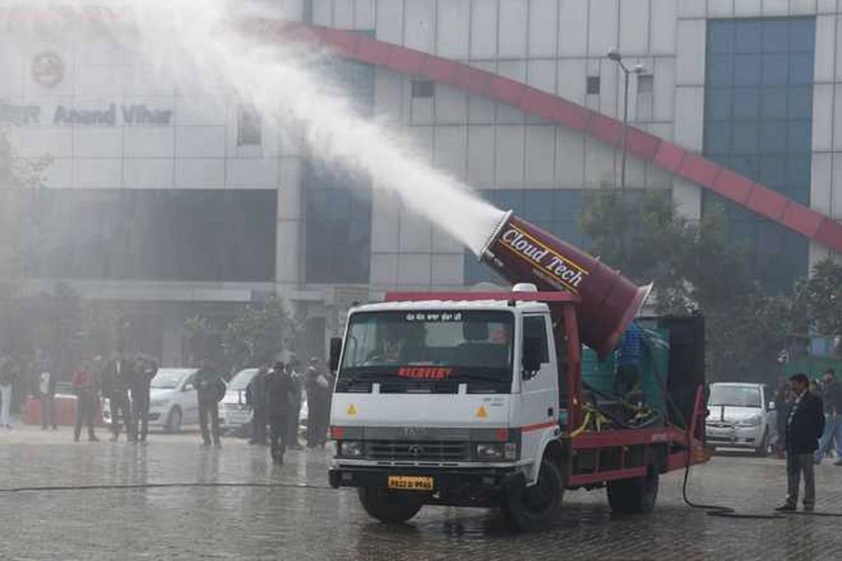 MCD deploys water sprinklers, anti-smog guns to abate dust pollution