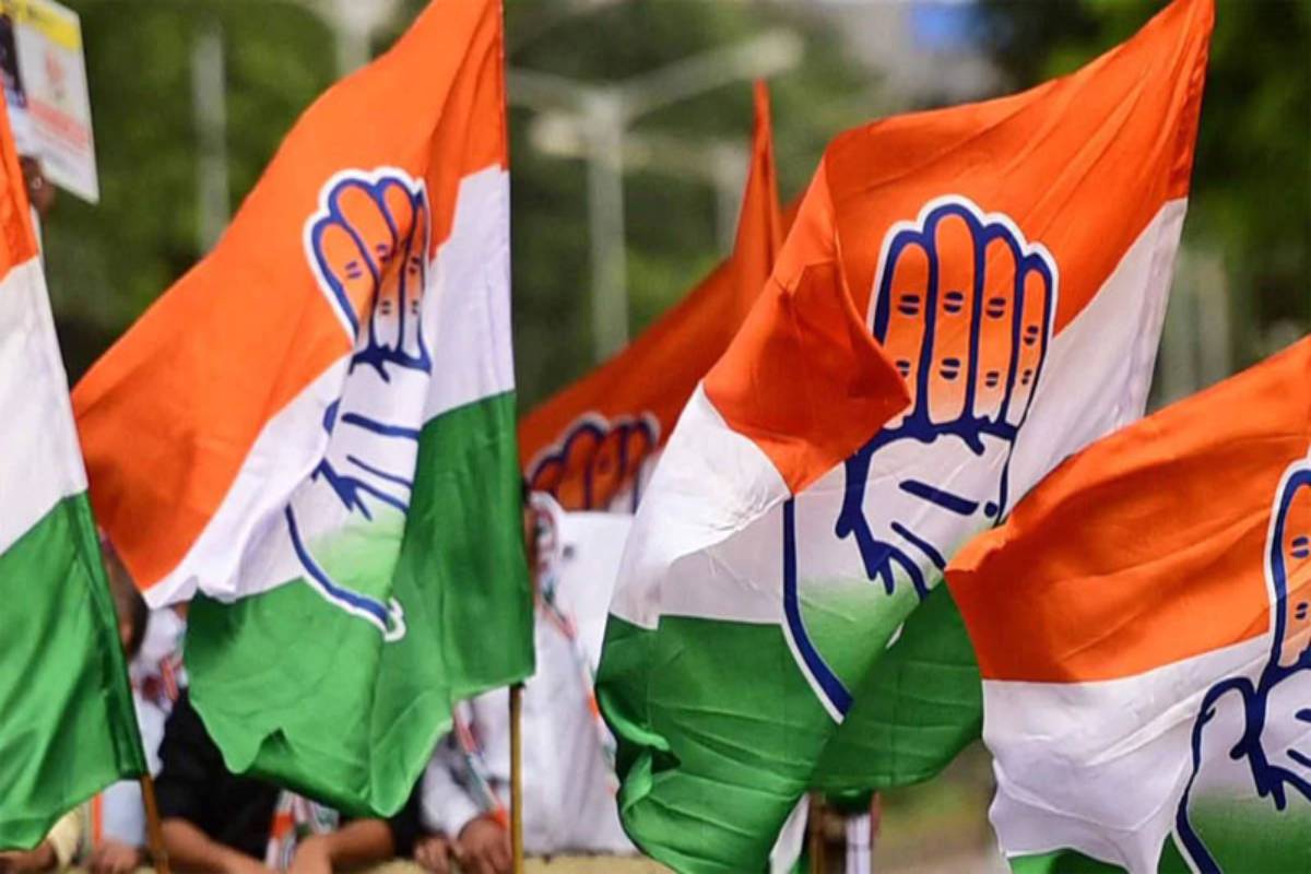 Congress crosses half-way mark in Himachal; BJP slips back