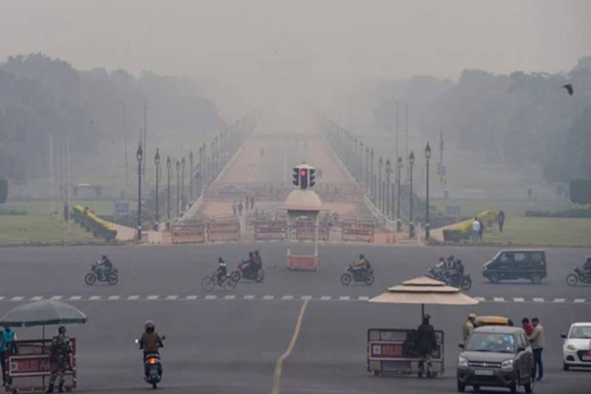 Delhi’s air quality still under ‘very poor’ category, AQI at 310
