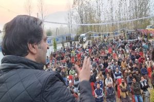 Woes of masses mounting due to lack of connect with administration: Sajad Lone