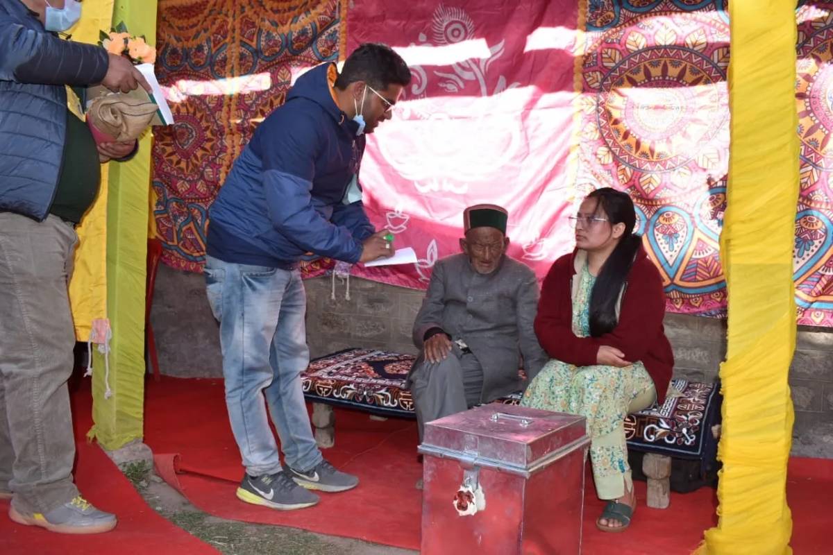 India’s first voter casts vote at 105 in Himachal