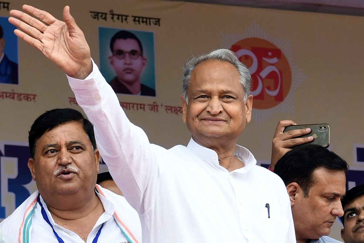 Gehlot reaches Delhi amid political crisis in Rajasthan
