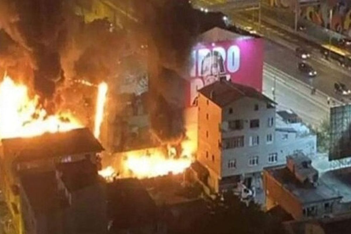 6 Killed, 81 Injured in Istanbul Explosion (VIDEO)