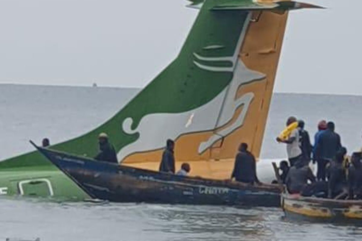 26 passengers rescued after plane crashes into Tanzania’s Lake Victoria