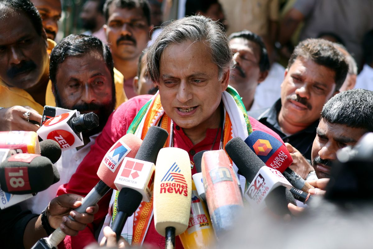 Tharoor’s Malabar tour sends ripples in Kerala Congress