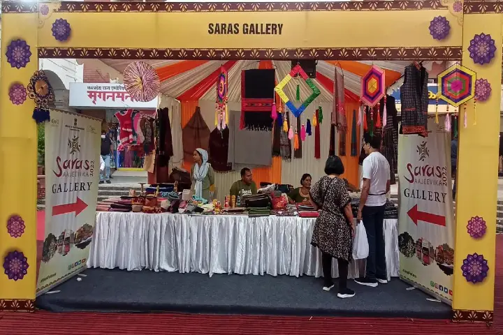 For taste variety of Indian cuisines, visit Saras Food Festival
