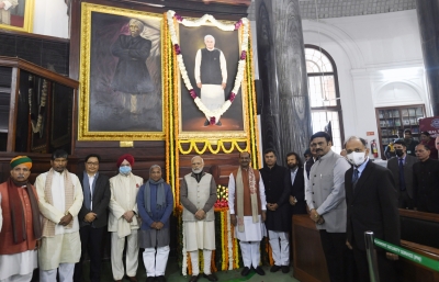 PM, Speaker pay tributes to Vajpayee, Malviya in Parliament