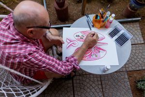 Art and Design can encourage well-being and mental health of adults