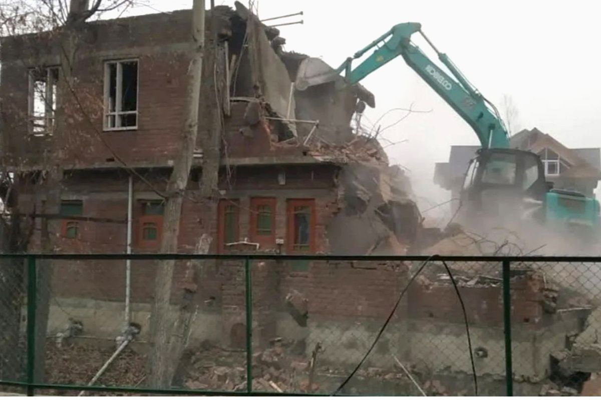 JeM terror commander Nengroo’s house demolished in Pulwama