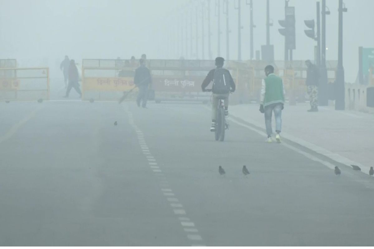Delhi air quality remains ‘very poor’ at 337 AQI