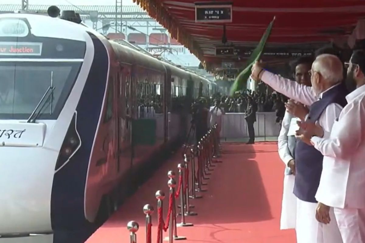 PM Modi flags off India’s sixth Vande Bharat train on Nagpur-Bilaspur route