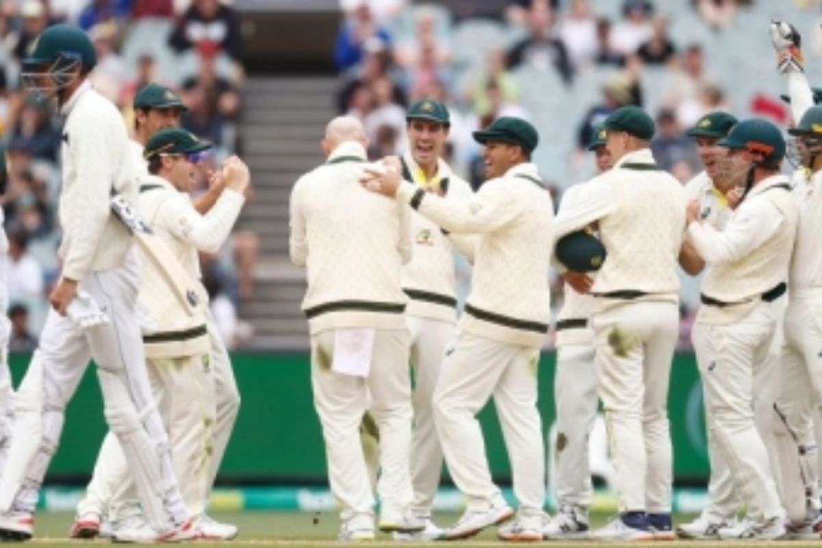 Aussies destroy proteas by innings and 182 runs