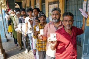 Over 58% voter turnout in 2nd phase of Guj assembly polls