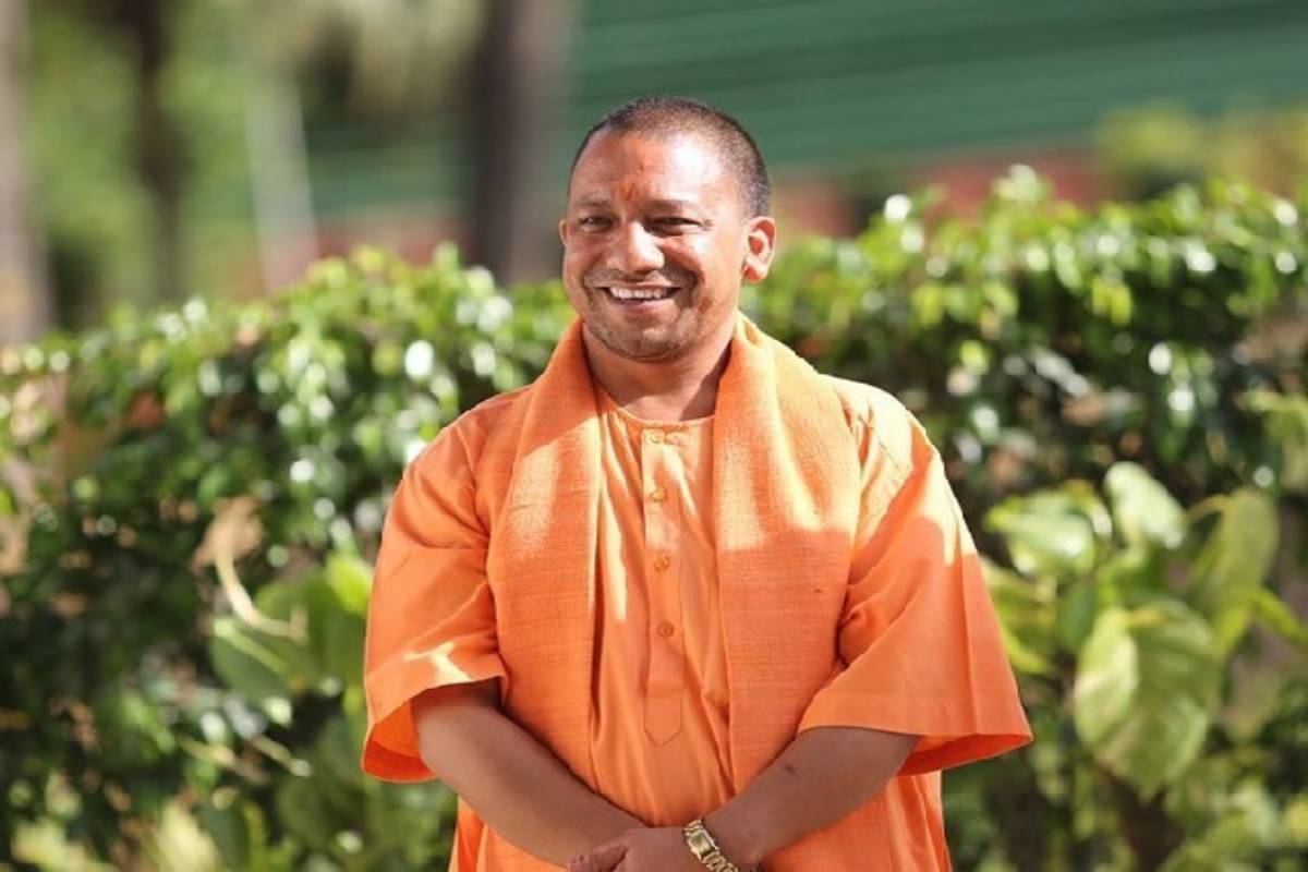 Yogi inspects Tent City for homeless coming up in Varanasi