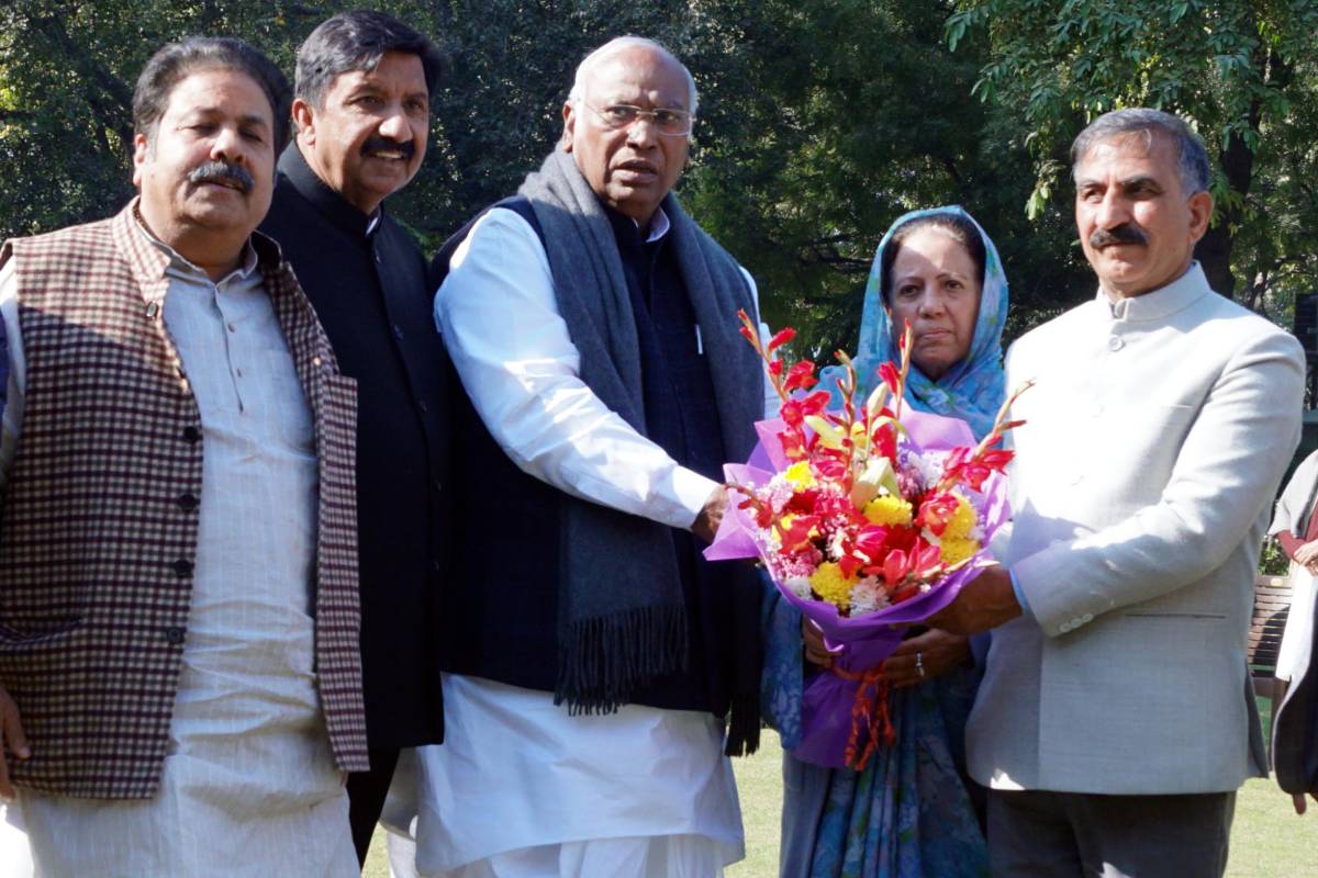 Himachal Pradesh Chief Minister calls on Mallikarjun Kharge
