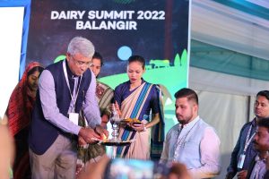 Odisha CM sees huge job opportunities from dairy sector