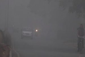 Delhi air ‘very poor’ as AQI reaches 301