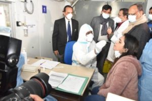 Mandaviya visits Safdarjung Hospital to review Covid preparedness