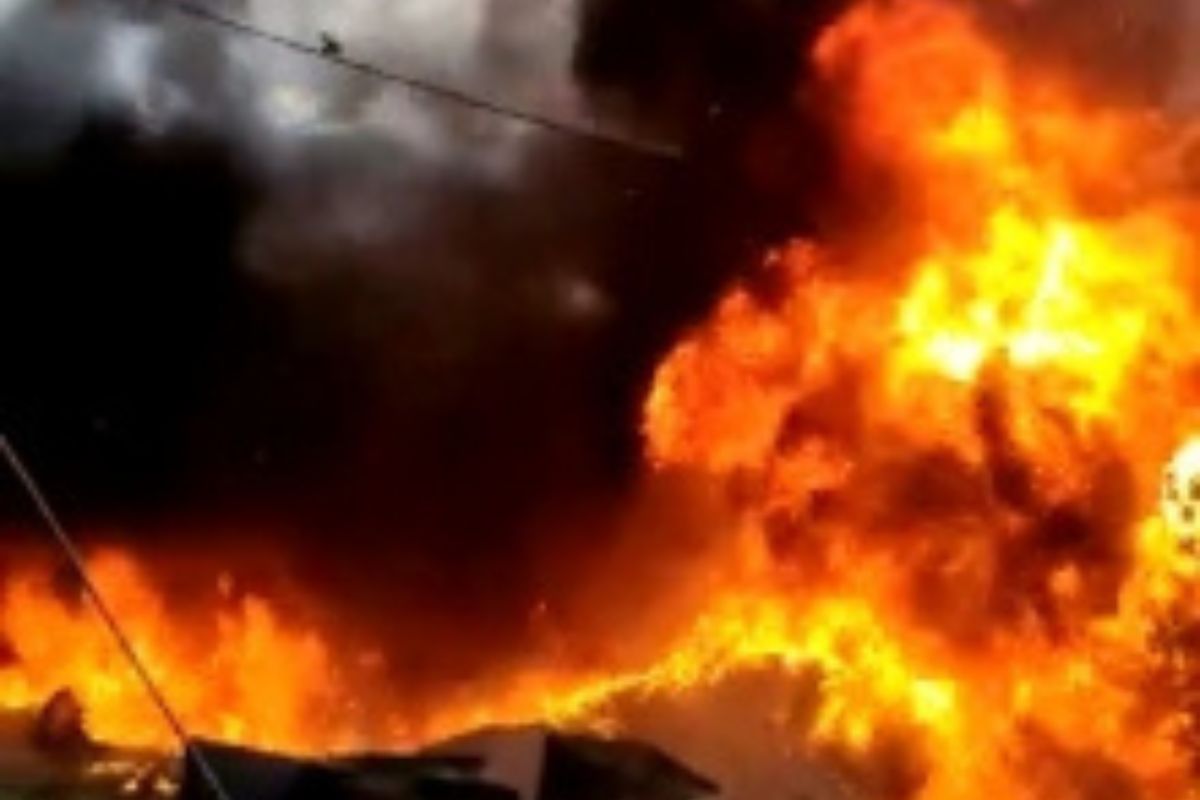 19 dead as fire engulfs hotel in Cambodia