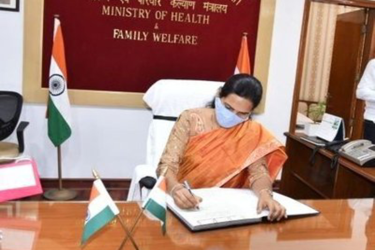 Where is PM’s photograph in the wellness centre? Union Minister loses temper