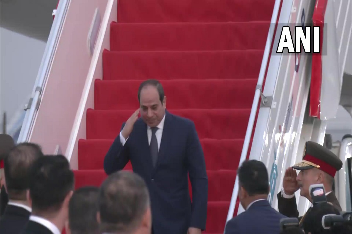 Egyptian President arrives in Delhi as chief guest on Republic Day