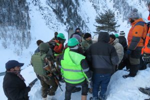 Army rescues 172 tunnel workers trapped in avalanche