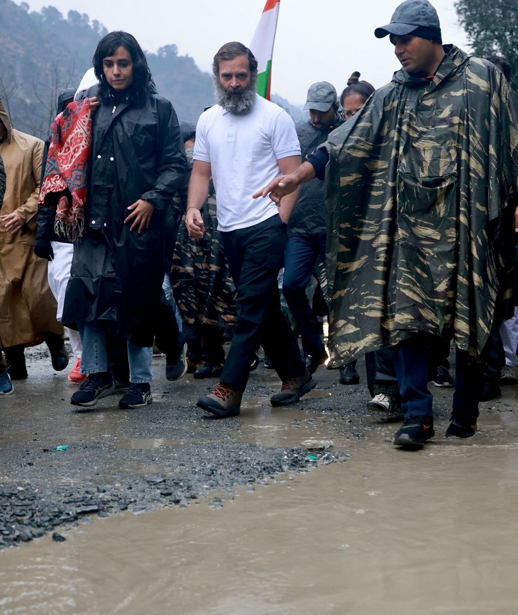 Jammu: Rain and landslide halt Bharat Jodo Yatra
