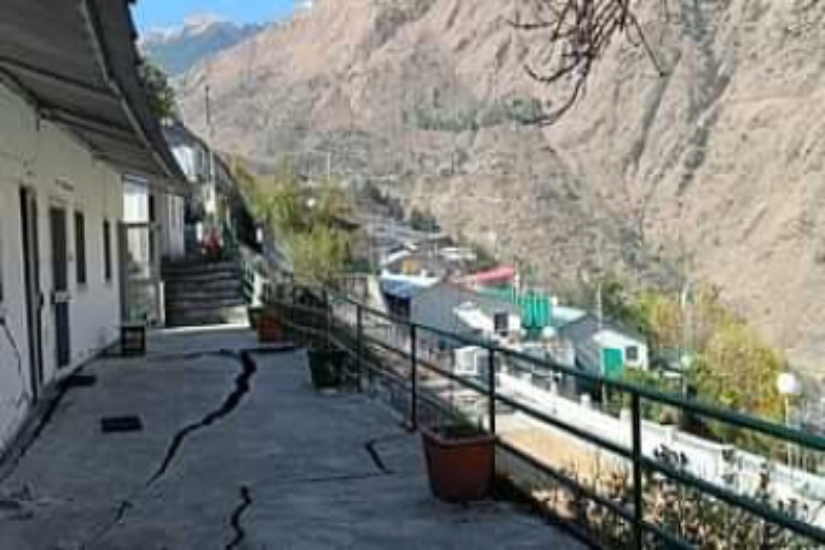 Uttarakhand Govt waives off electric and water bills of locals affected in Joshimath