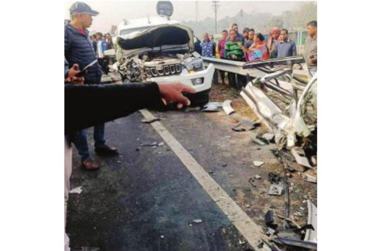 Two Bihar men killed, five hurt in Naxalbari car collision