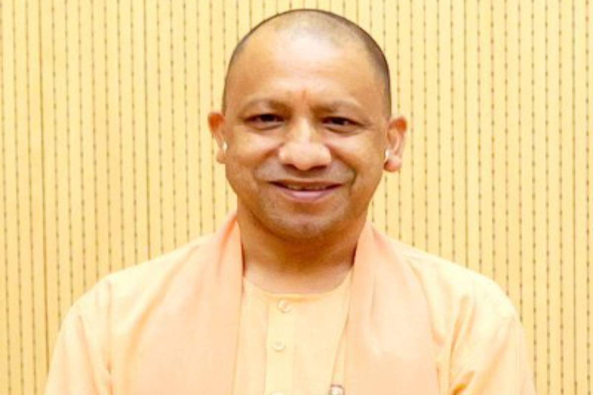 Yogi lauds police and admin for peaceful New Year