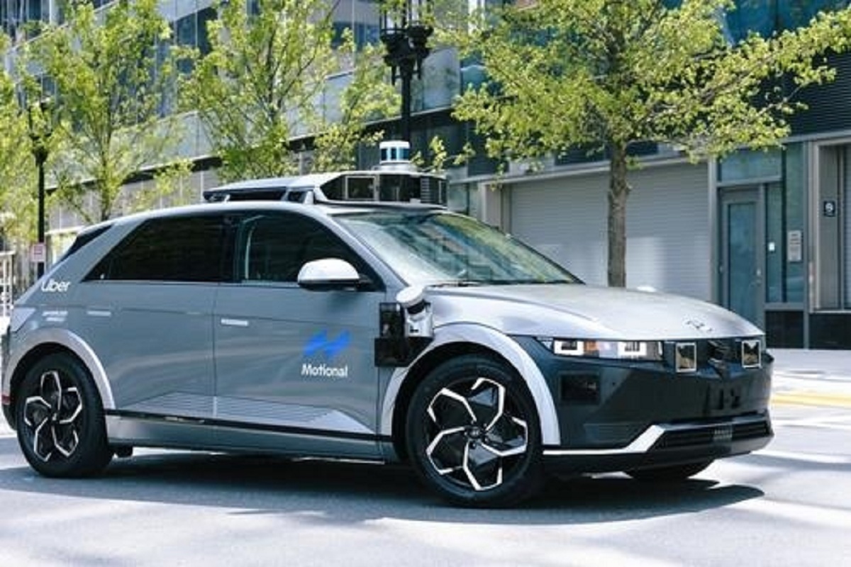 Level 4 autonomous car by 2024