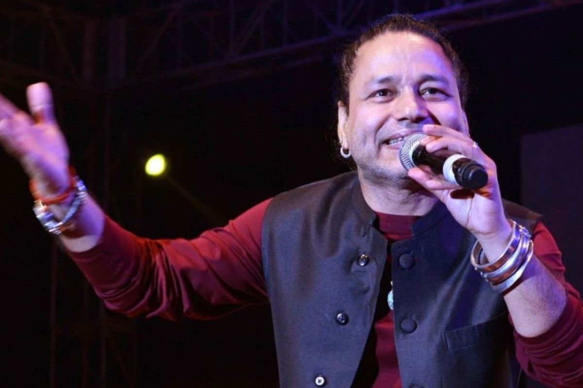 After BJP, Kailash Kher sings for Mayawati on her b’day
