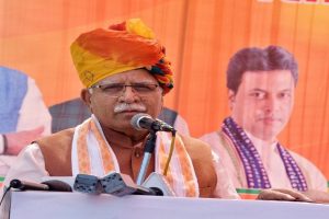 3,600 persons aged 80 or more living alone in Haryana: Khattar