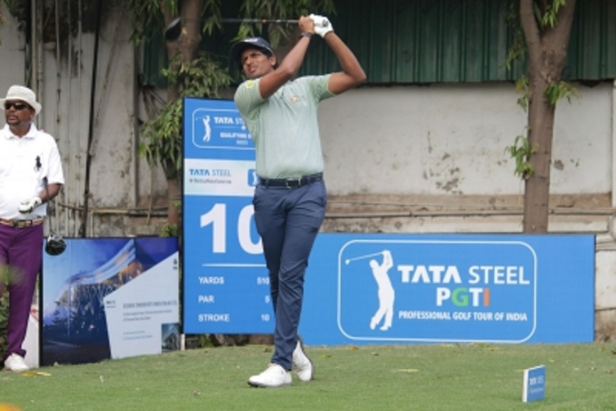 PGTI Final Qualifying Stage: Aryan Anand storms into 6-shot lead with brilliant 63 in round two