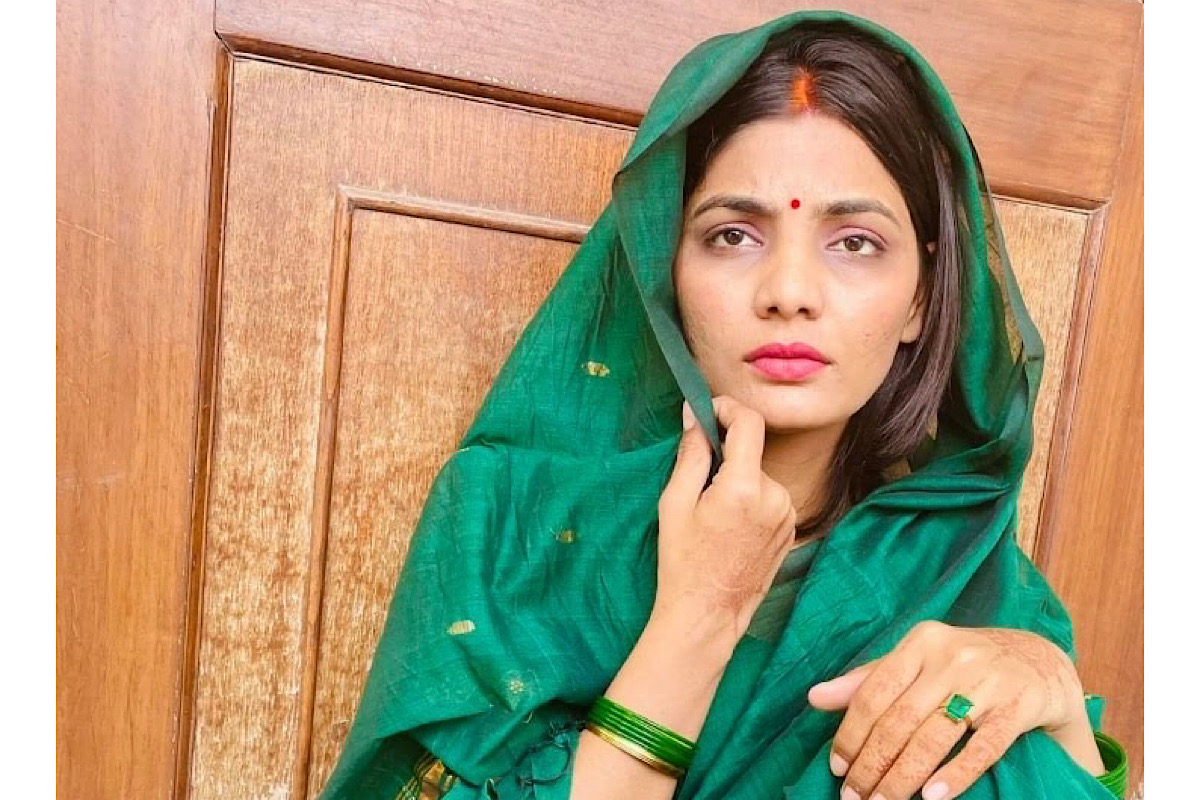 Uttar Pradesh: Police issue notice to ‘UP Mein Ka Ba’ fame singer Neha Singh Rathore for inciting hatred