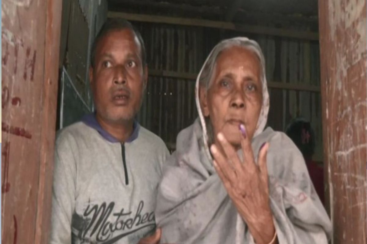 Tripura Elections 2023: Central forces help 85-yr-old woman cast vote