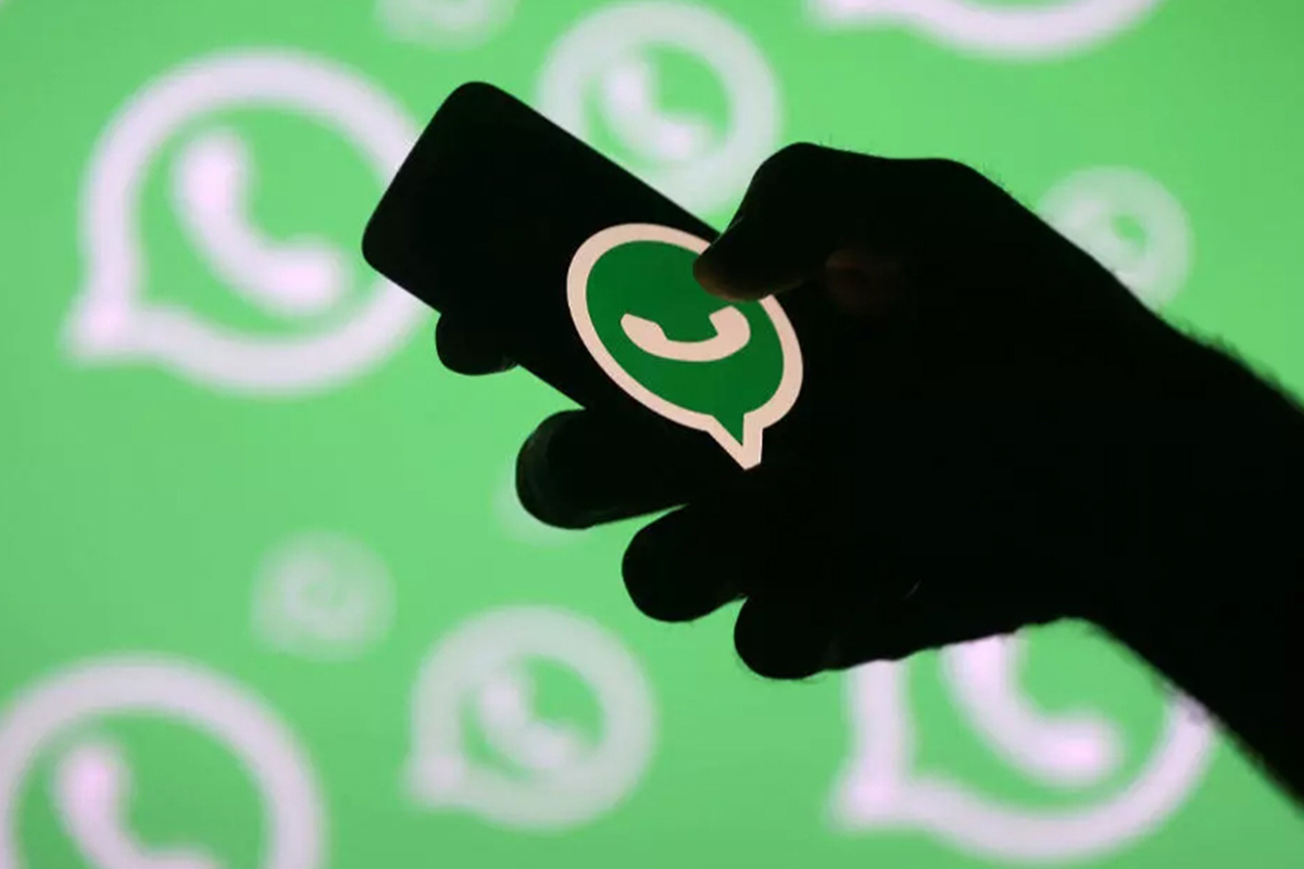 WhatsApp’s new feature allows adding descriptions to forwarded messages