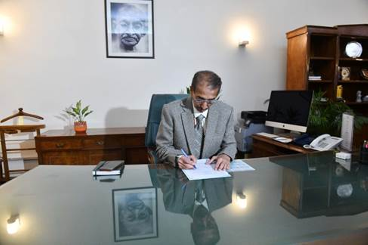 Rajesh Malhotra takes charge as head of Press Information Bureau