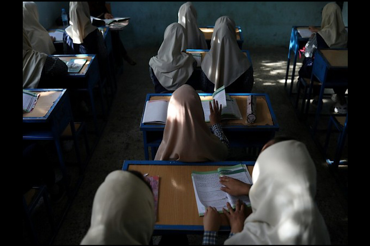 Afghan families call on Taliban to reopen schools for girls above grade 6