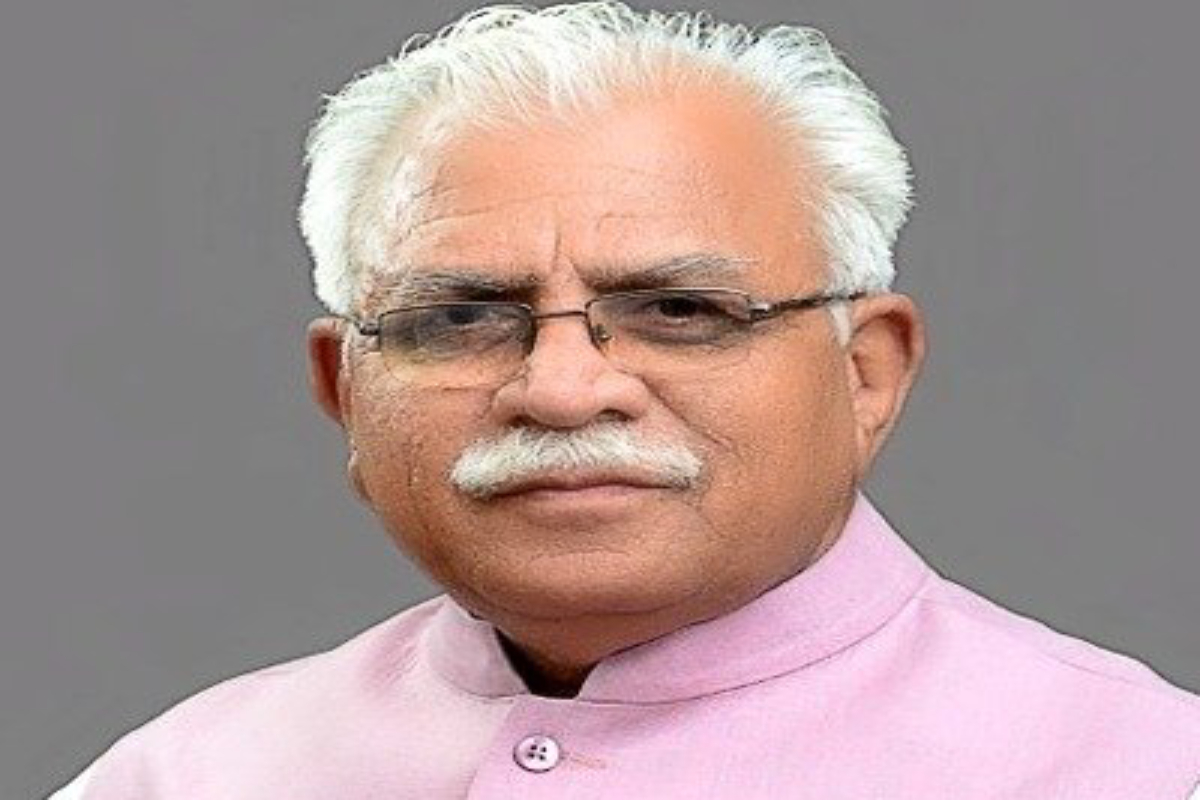 Khattar takes stock of the crops damaged by unseasonal rains