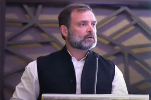 BJP compares Rahul with Mir Zafar for his remarks on democracy